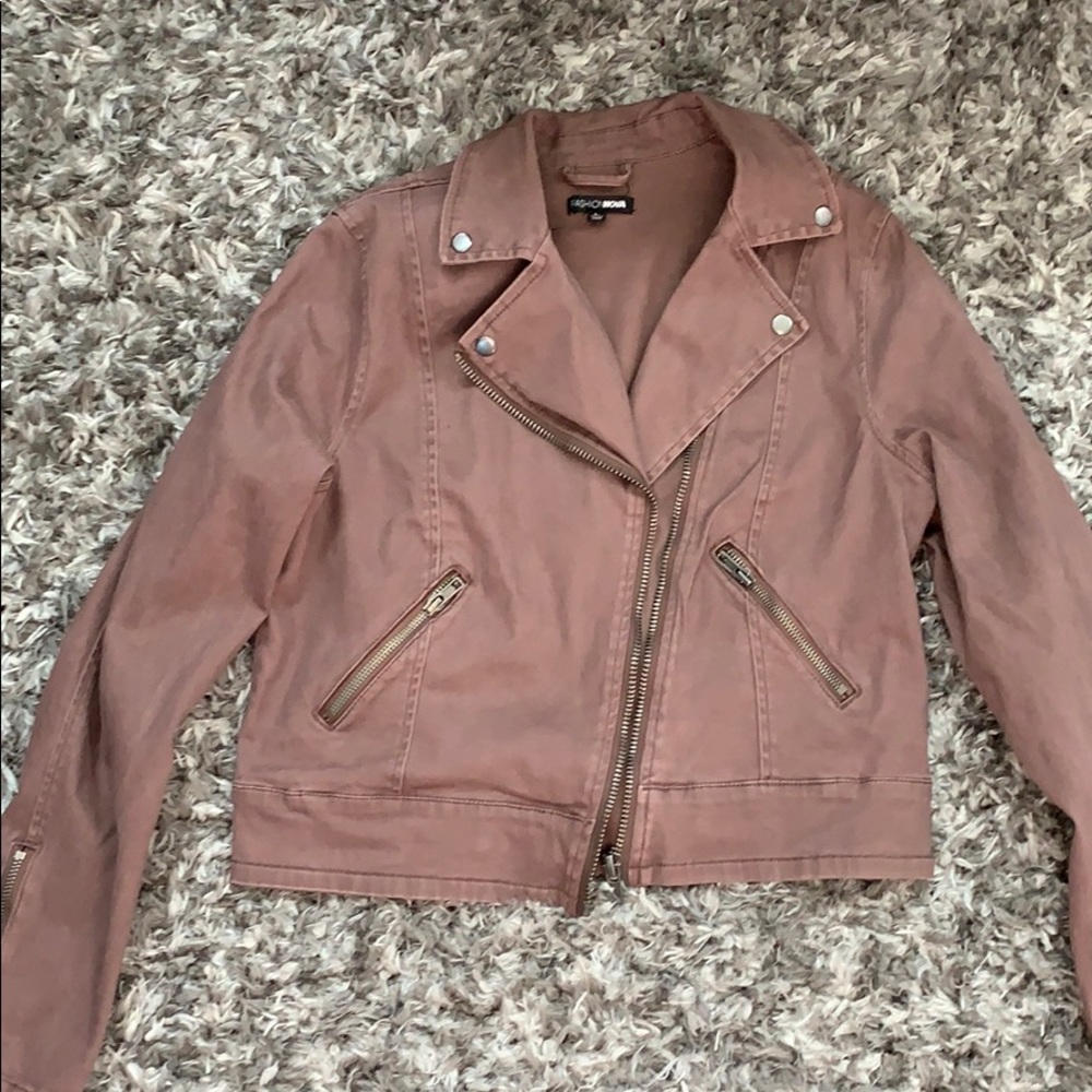 Cropped jacket